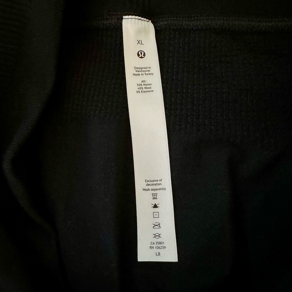 Lululemon Keep the Heat Thermal Tight in Black - Size XL - Picture 5 of 12